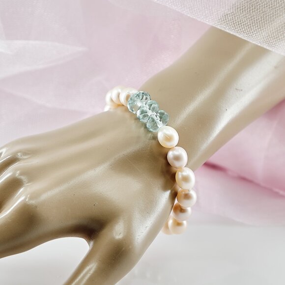 Aquamarine & Pearl Bracelet, Dainty and Timeless Stretch Bracelet - Picture 7 of 11